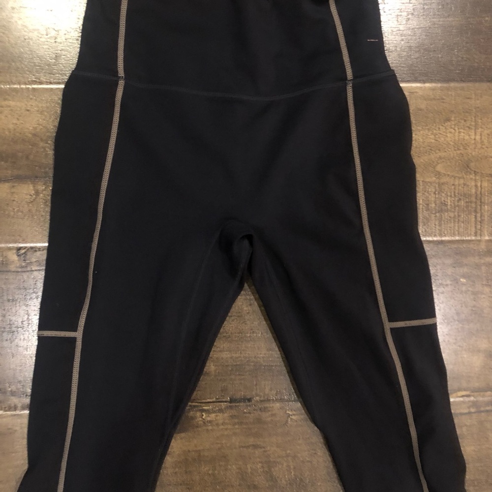 GUC Fabletics 2 piece bundle - Picture 9 of 12